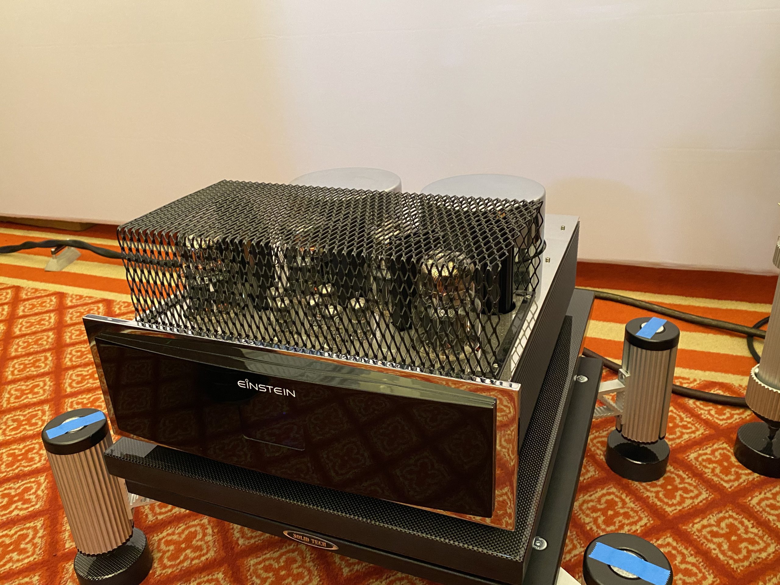 Einstein Silver Bullet “Output TransformerLess” monoblocks