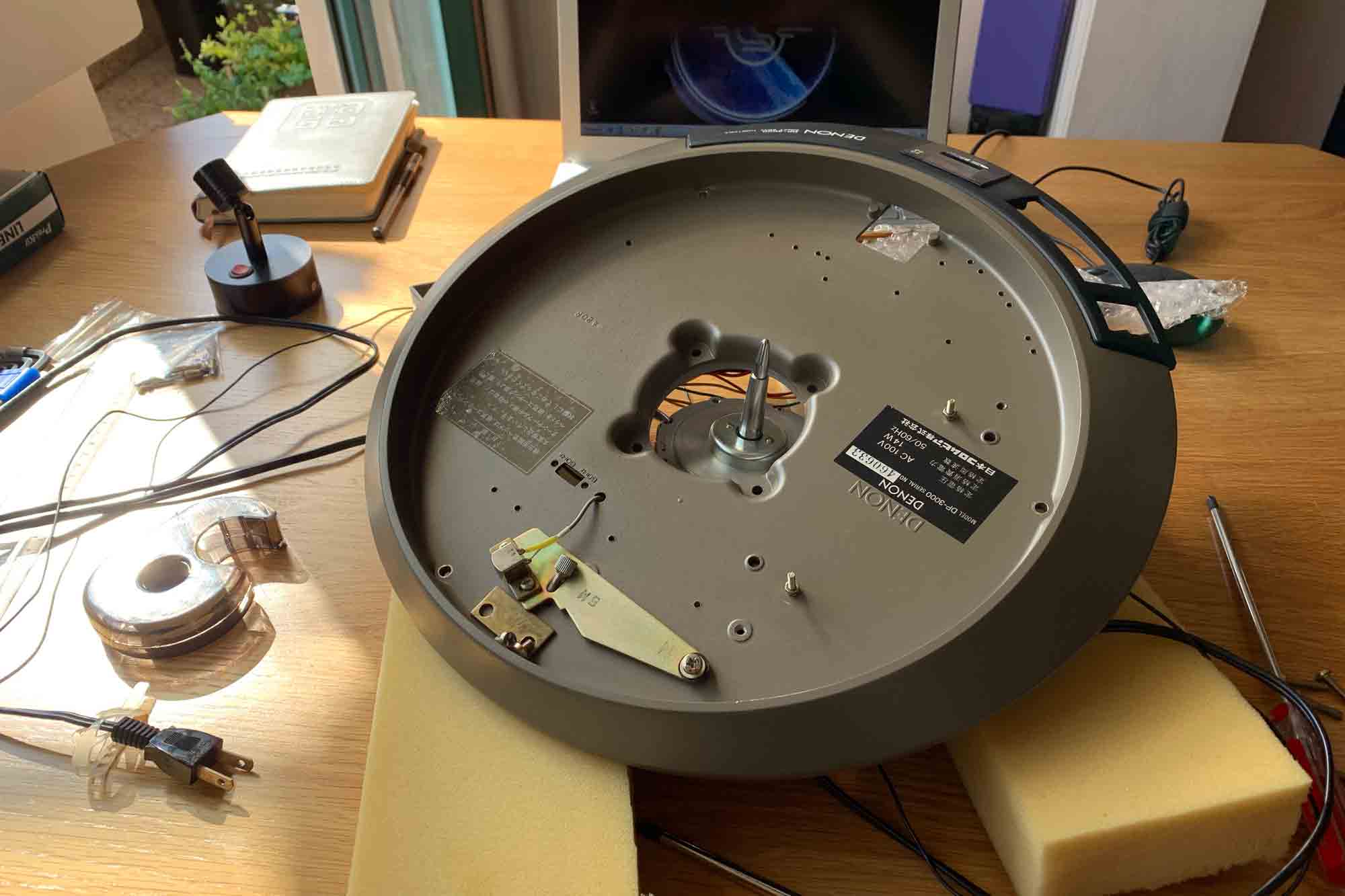 Denon DP 3000 chassis disassembly